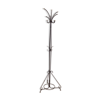 Standing coat rack