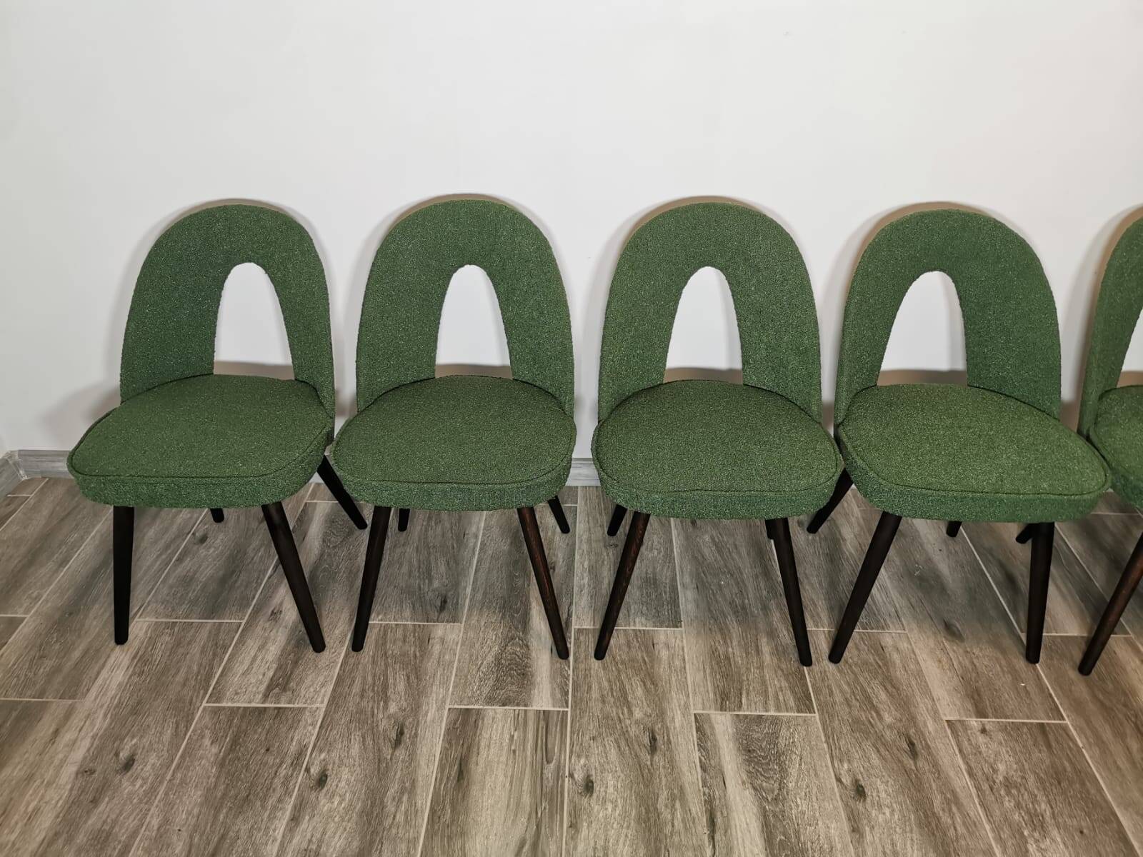 Chaises de salle à manger par Antonin Suman, 1960s, Set de 8