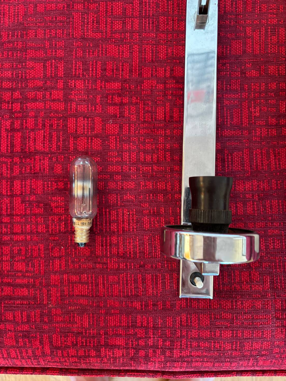 Applique fonctionnaliste avec abat-jour en tube de verre, Tchécoslovaquie, années 1950