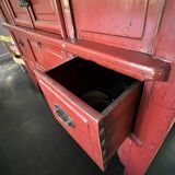 Armoire chinoise laquée rouge