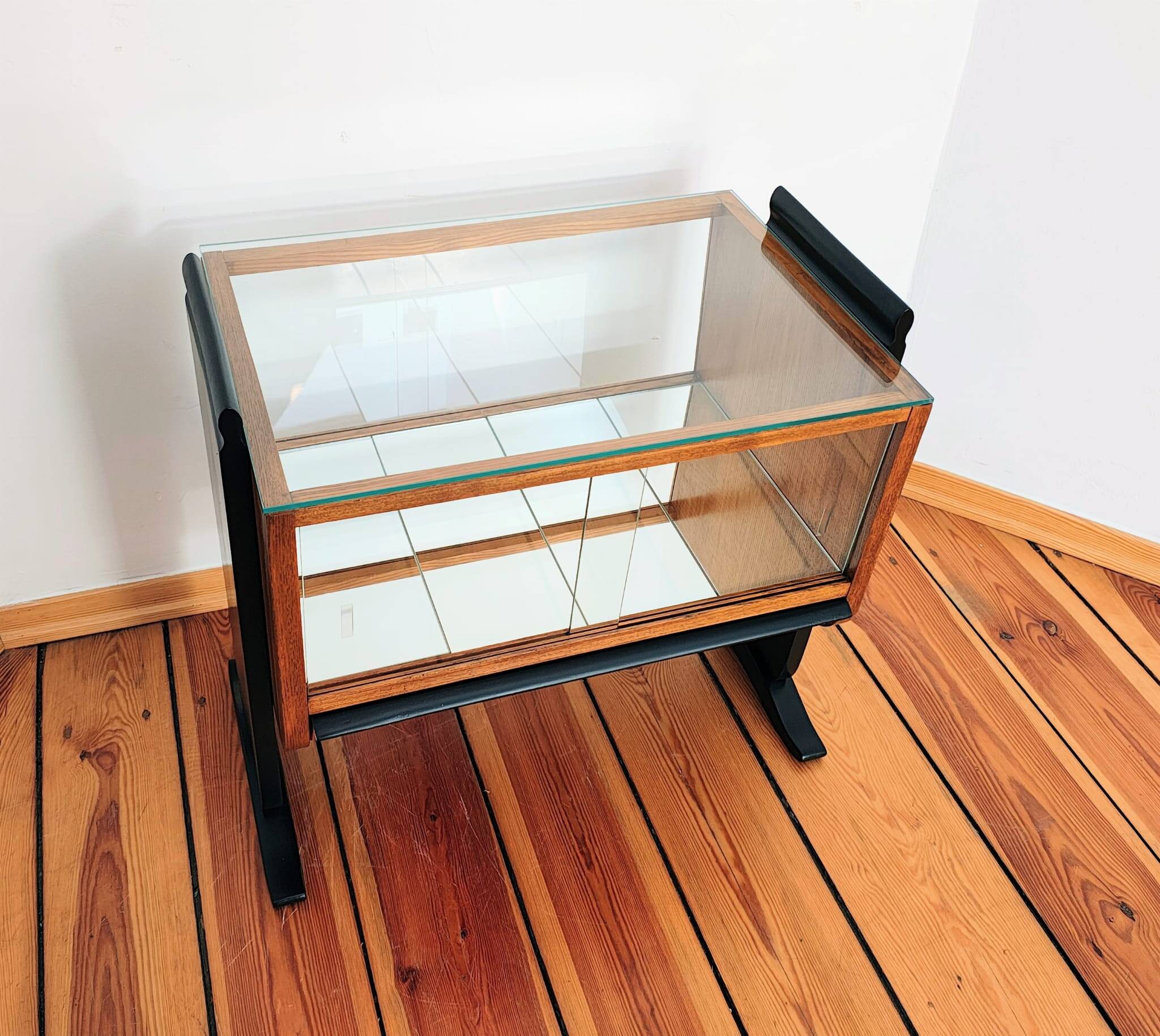 Czechoslovakian Trolley Bar by Jindřich Halabala for Up Závody, 1930s