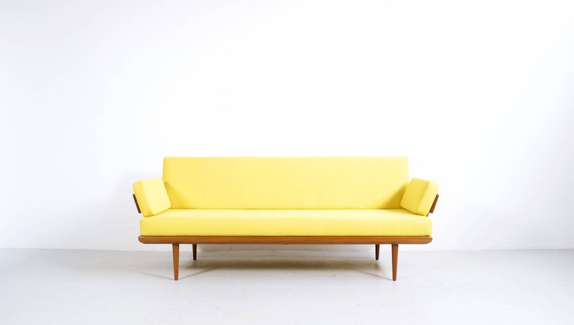 DAYBEB MODEL MINERVA PETER HVIDT & ORLA MØLGAARD NIELSEN FRANCE & SON 1954