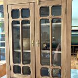 Small Parisian display case in raw wood