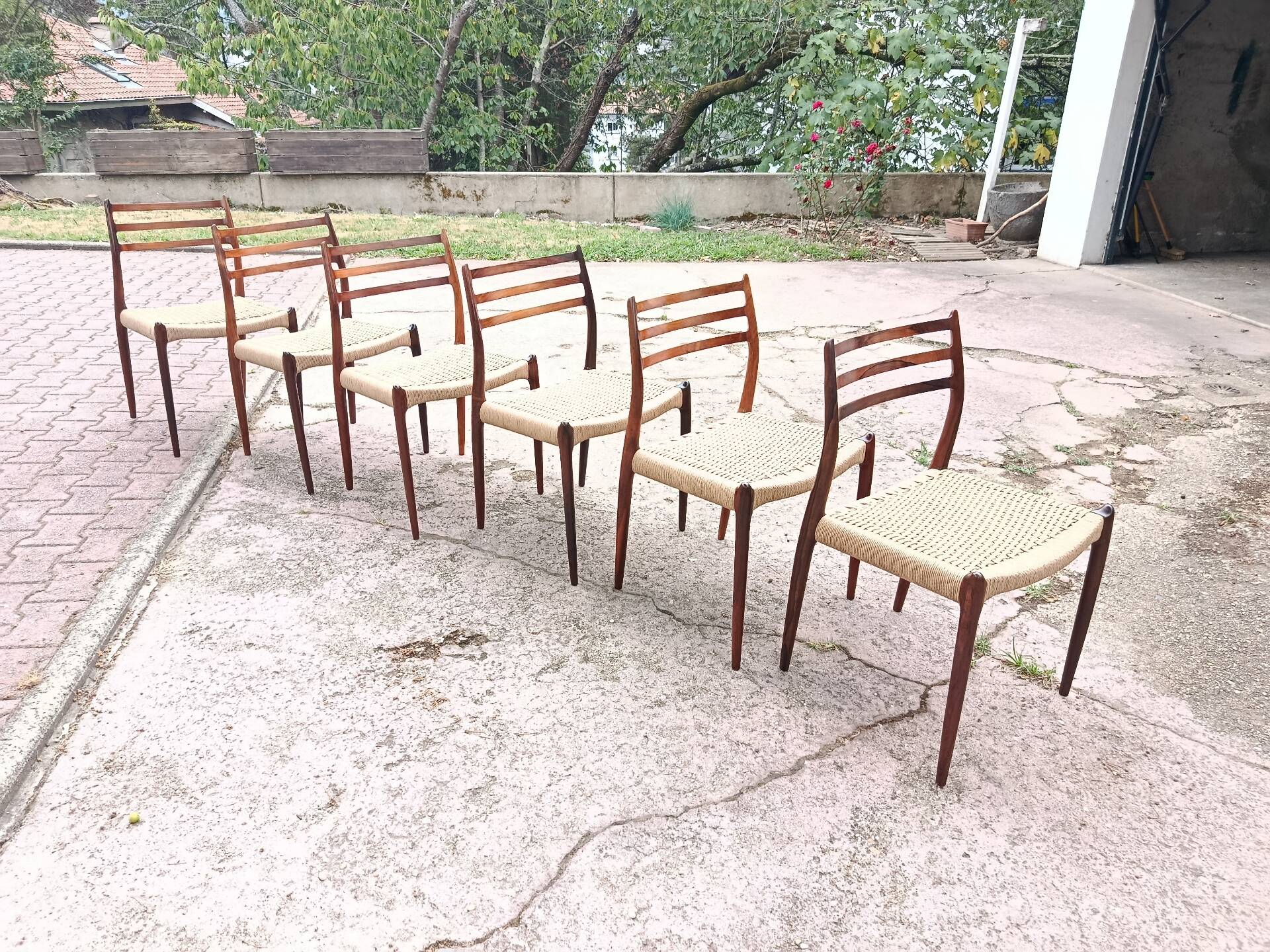 6 rosewood chairs no. 78 Niels Otto Moller