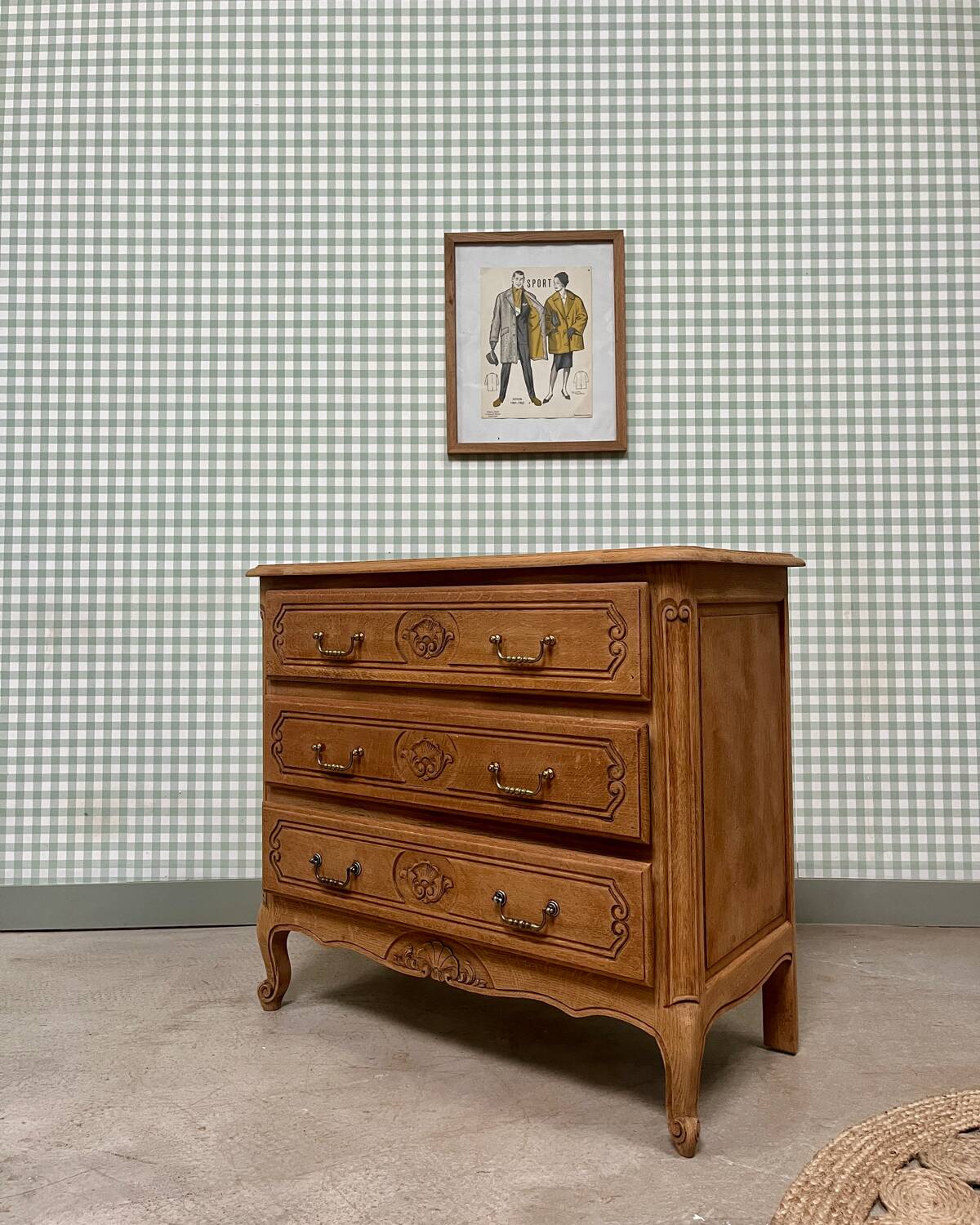Renovated shabby chic chest of drawers