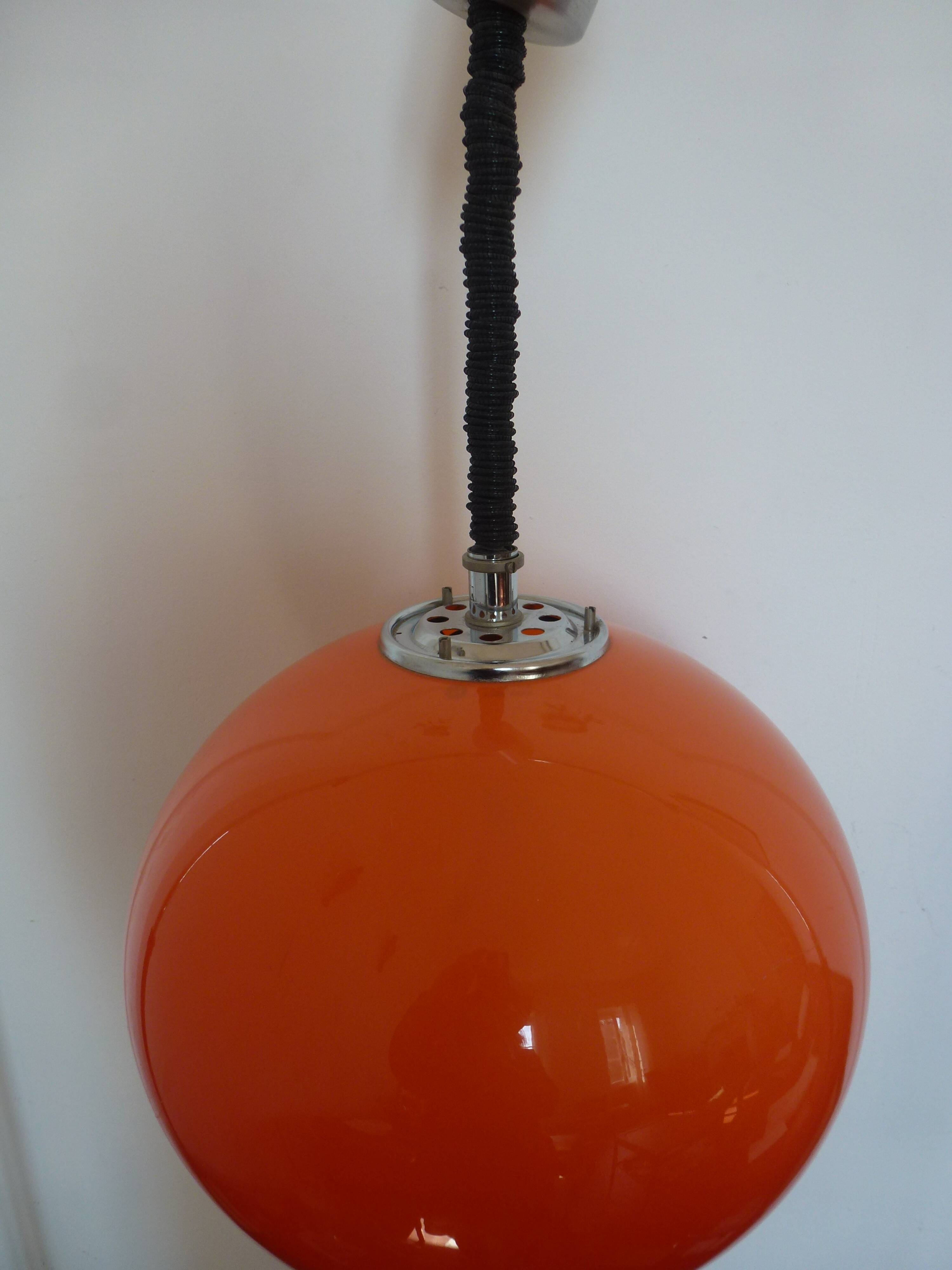 Vintage suspension Harvey Guzzini 1970