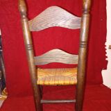 Chaise pour enfant ancienne