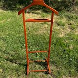 Night valet reguitti