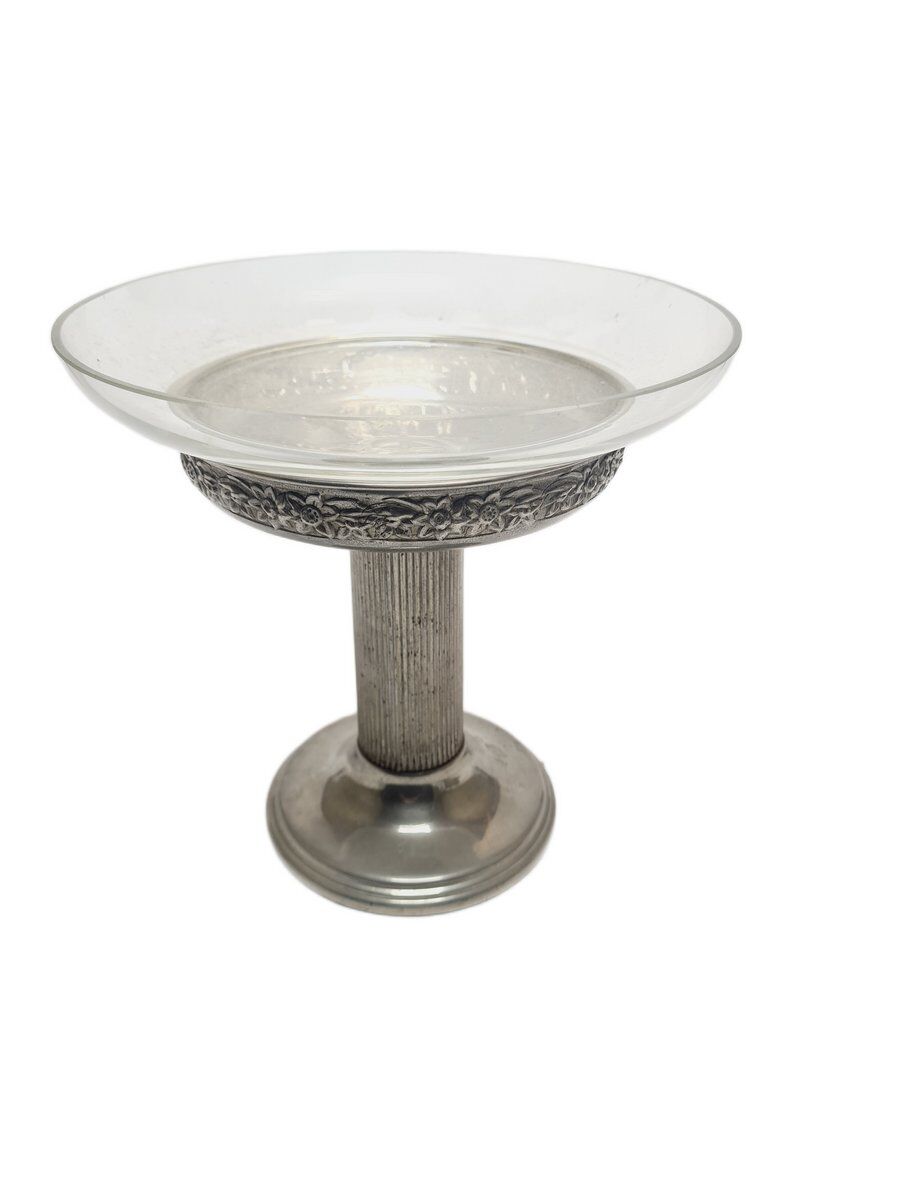 Art Nouveau bowl on stand, former Czechoslovakia, 1900s