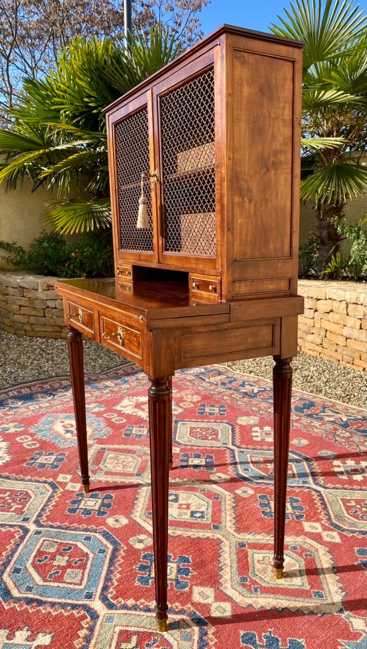 Bonheur du jour en acajou style Louis XVI
