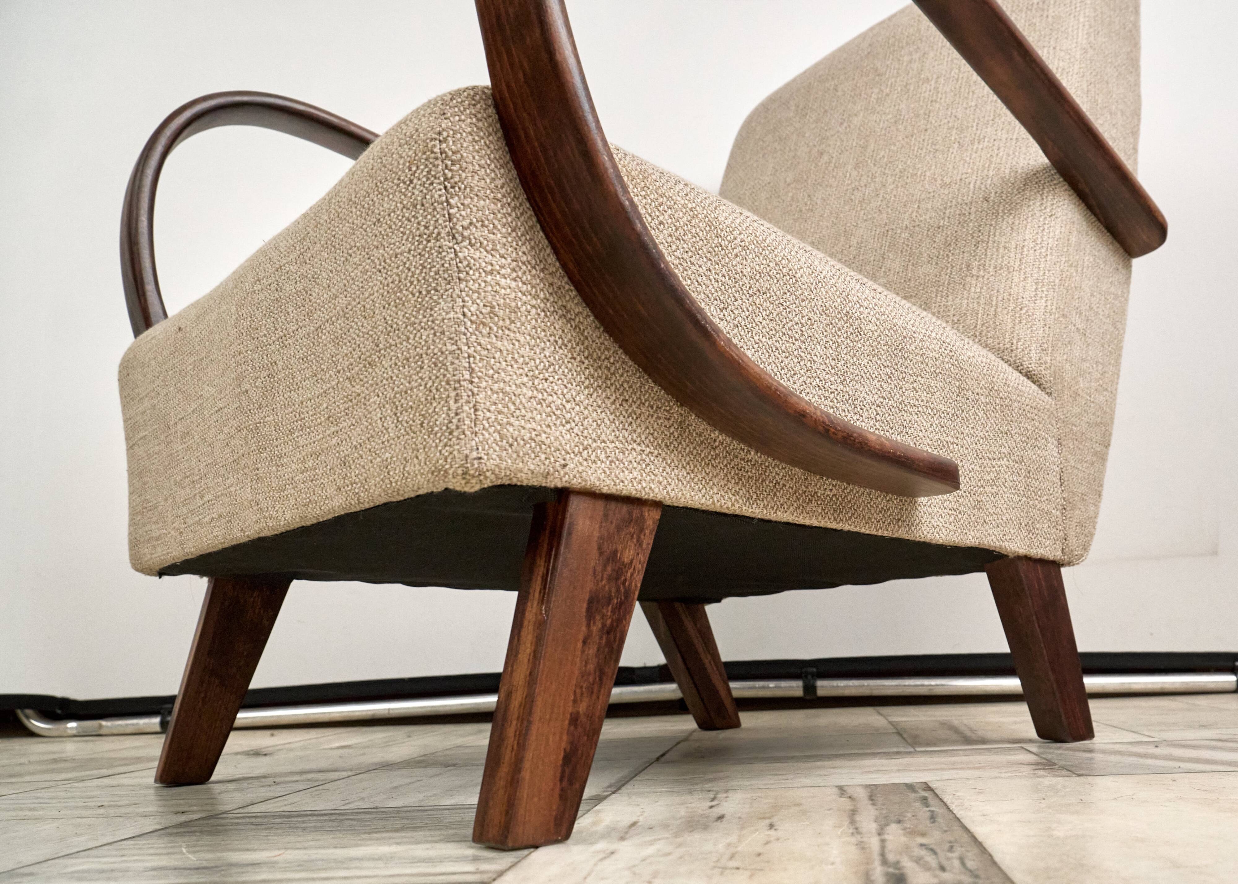 H 410 Armchair designed by Jindrich Halabala, 1940s, Czechoslovakia