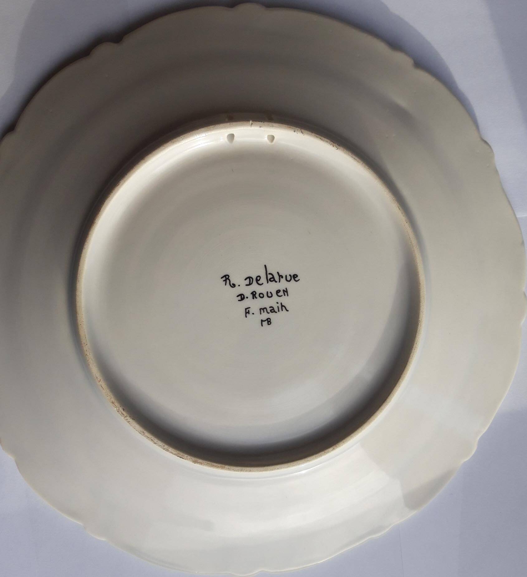 Decorative plate from Rouen signed René DELARUE