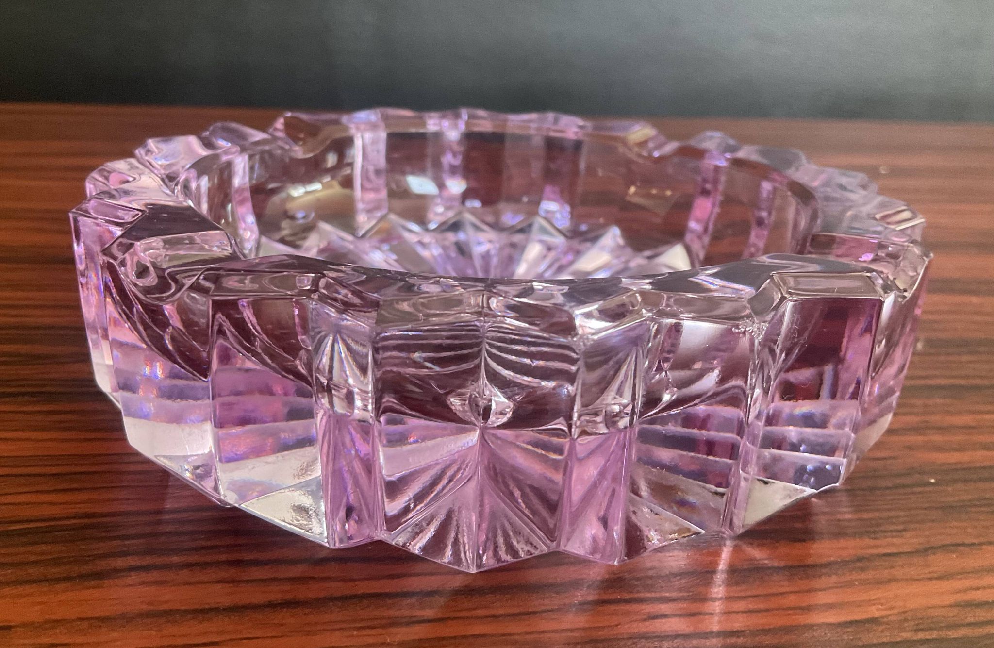 Vintage glass ashtray Alexandrite