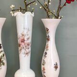 Set of 3 vintage vases/soliflores in white opaline with floral decorations.