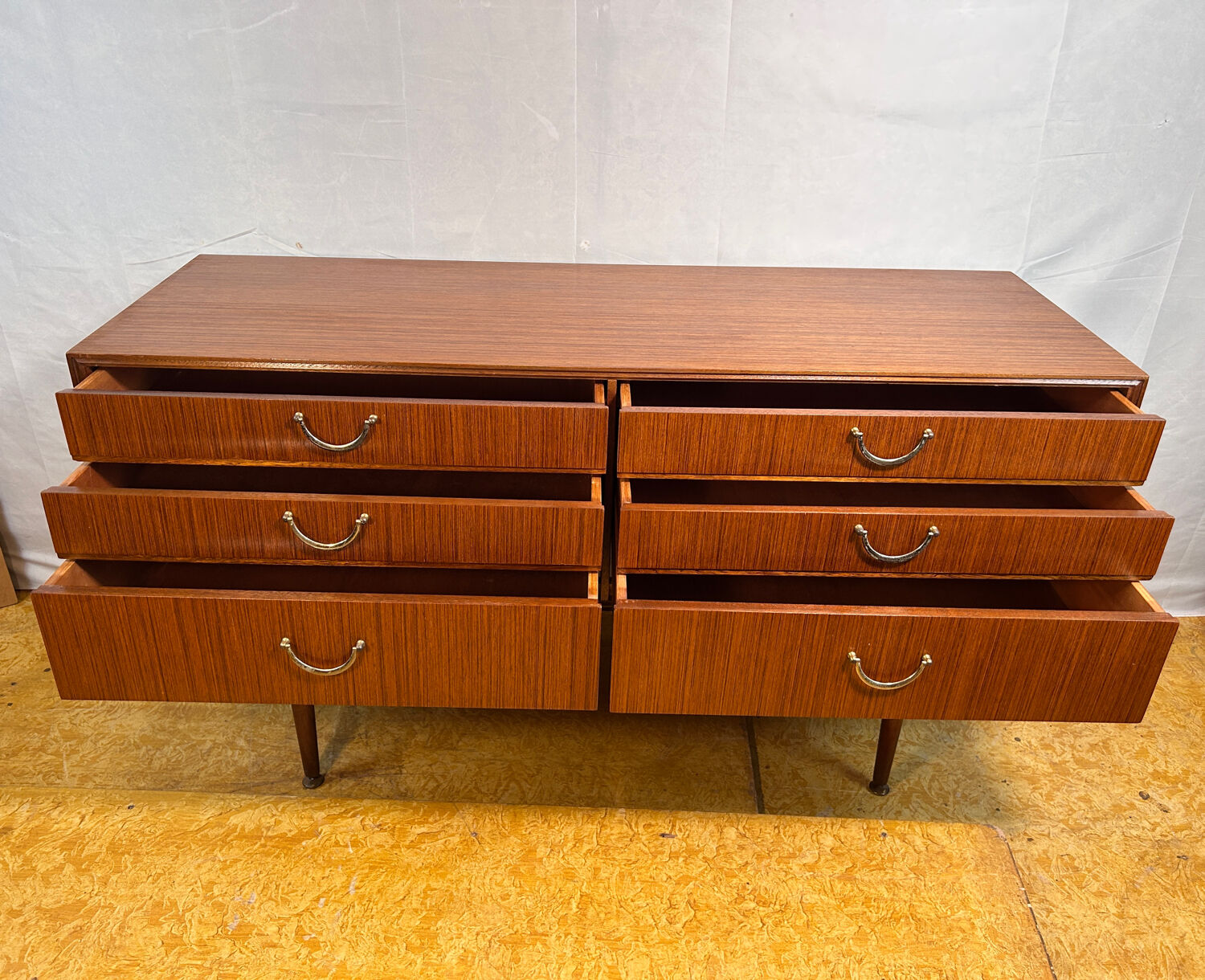 Mid-Century Retro Vintage Teak Sideboard/Chest of Drawers 1960