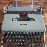 Olivetti Lettera22 Writing Machine