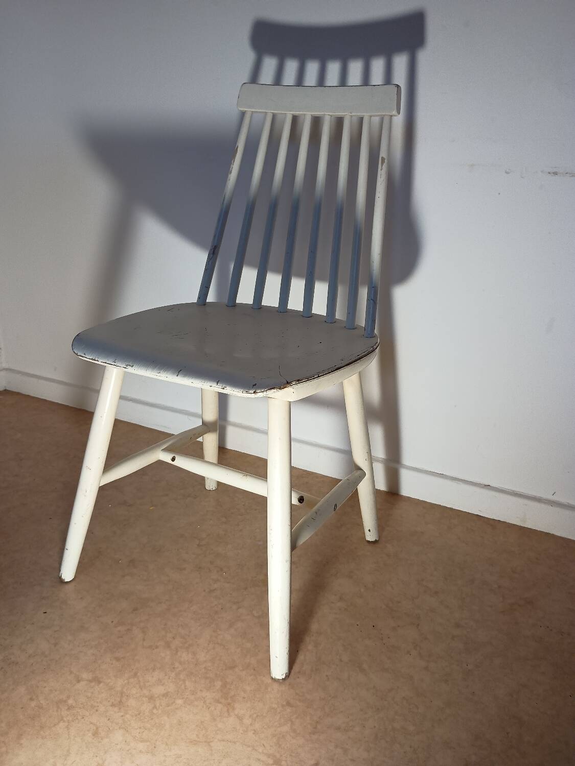 Scandinavian chair