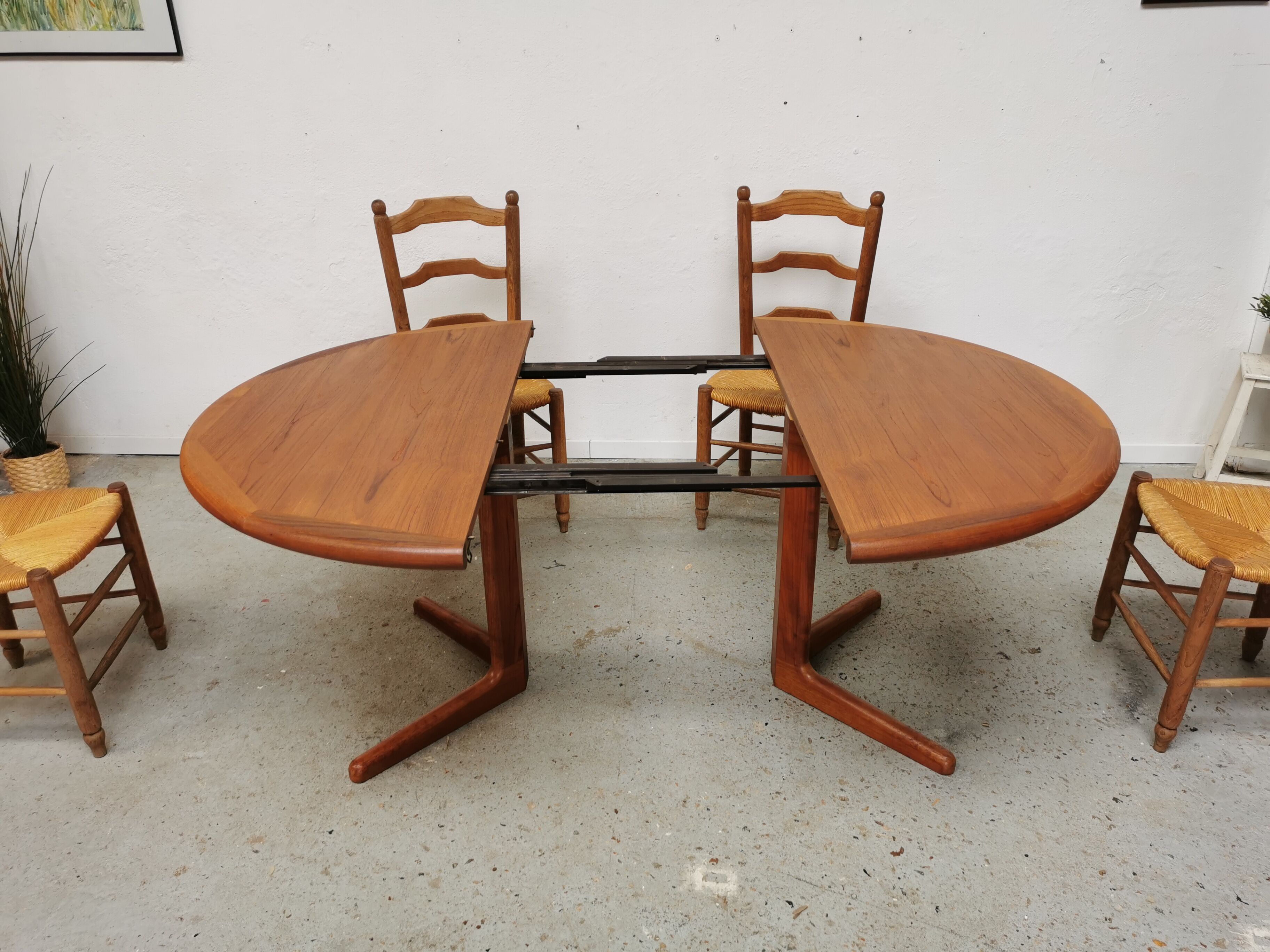 Table de Laurits Larsen en teck