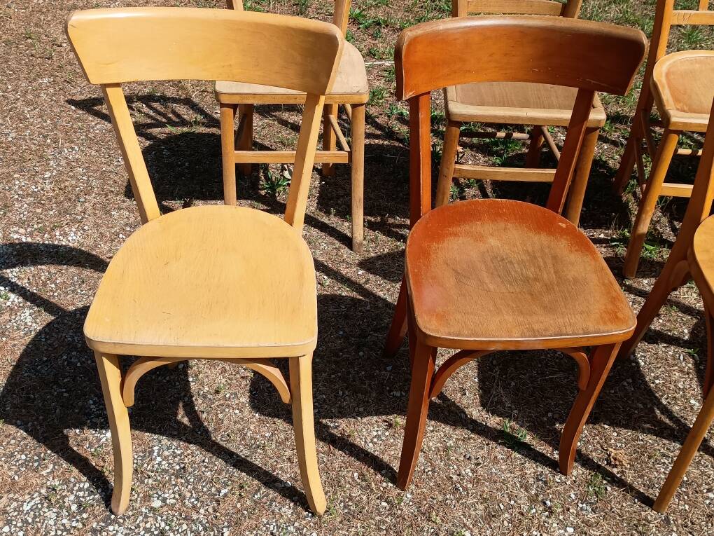 Ensemble de 10 chaises bistrot dépareillées années 1950-70 vintage