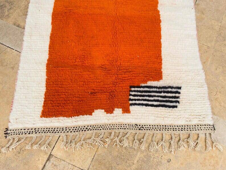 Large traditional handmade Berber rug size 200 x 300 cm