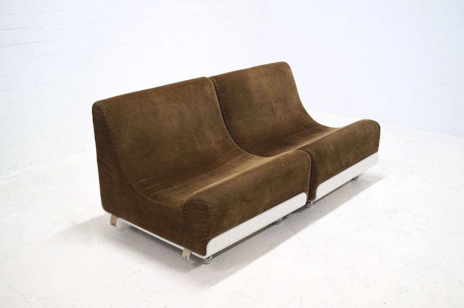 Suite of 2 armchairs Orbis by Luigi Colani for Cor Sitzcomfor 1970