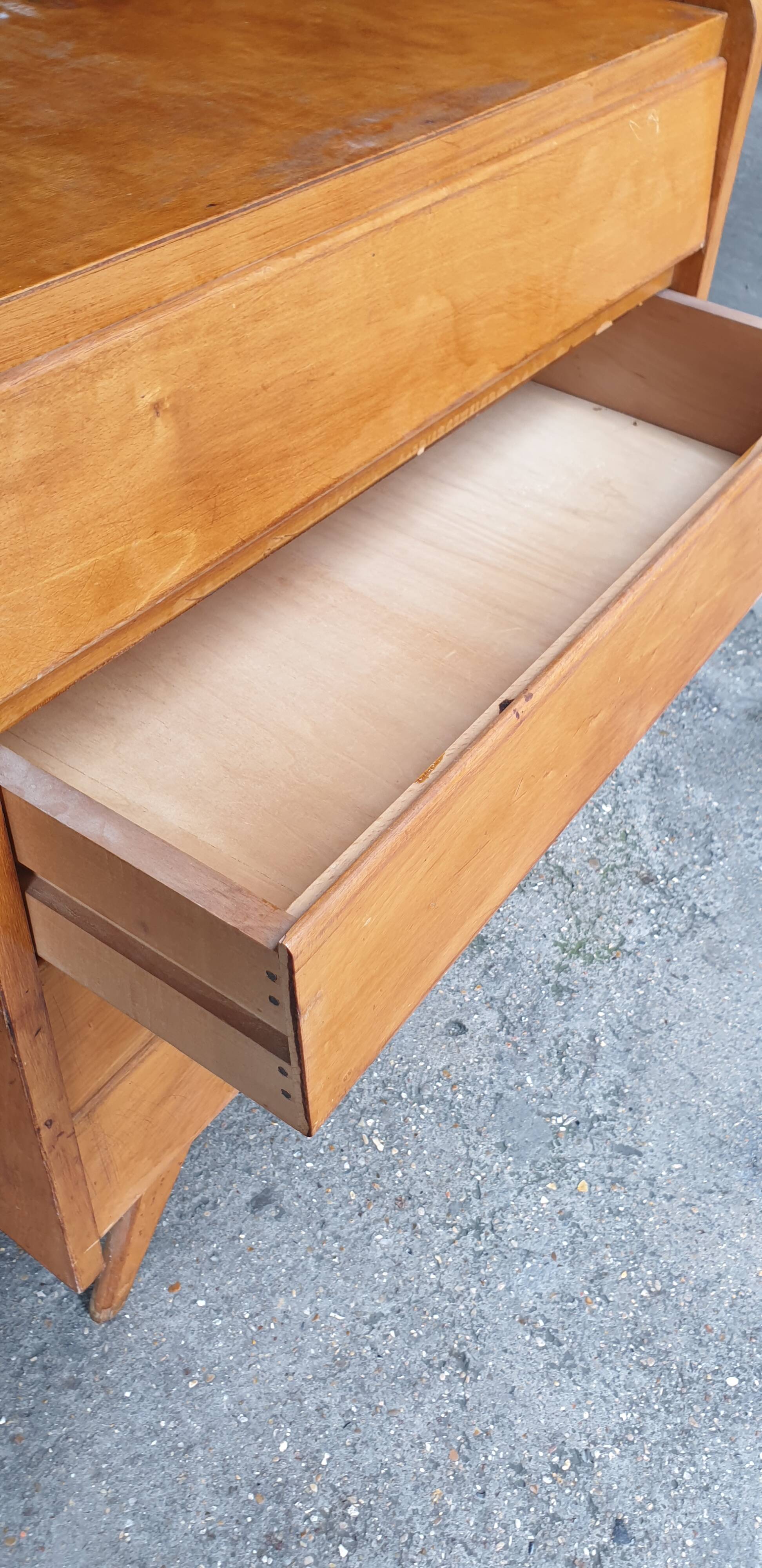 Sixties chest of 4 drawers