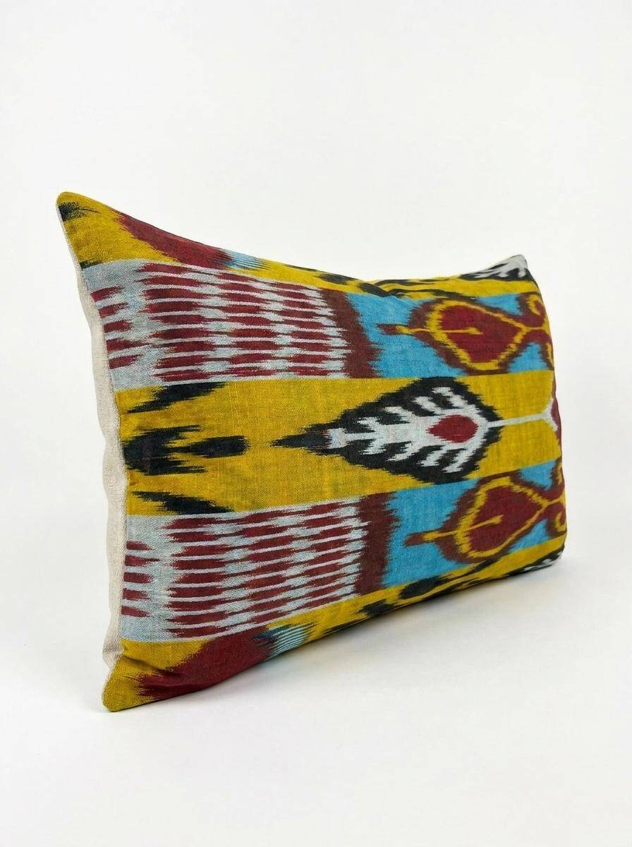 Vintage velvet cushion cover 33x48 cm