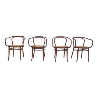 Lot de 4 fauteuils Thonet modèle 209, Tchécoslovaquie années 1970