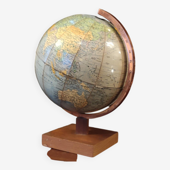 Ancien globe terrestre Girard et Barrère