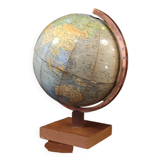 Ancien globe terrestre Girard et Barrère