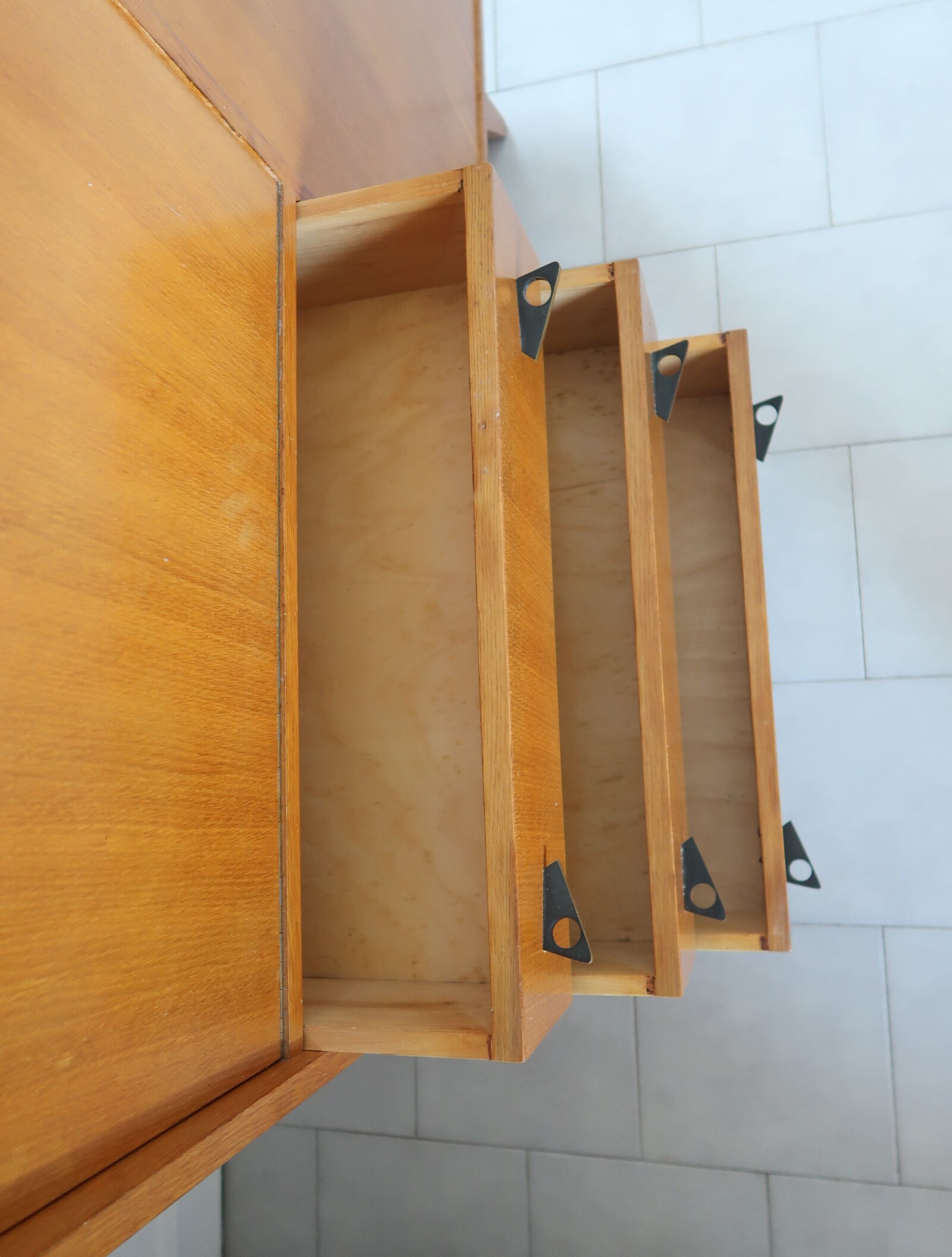 Armoire secrétaire