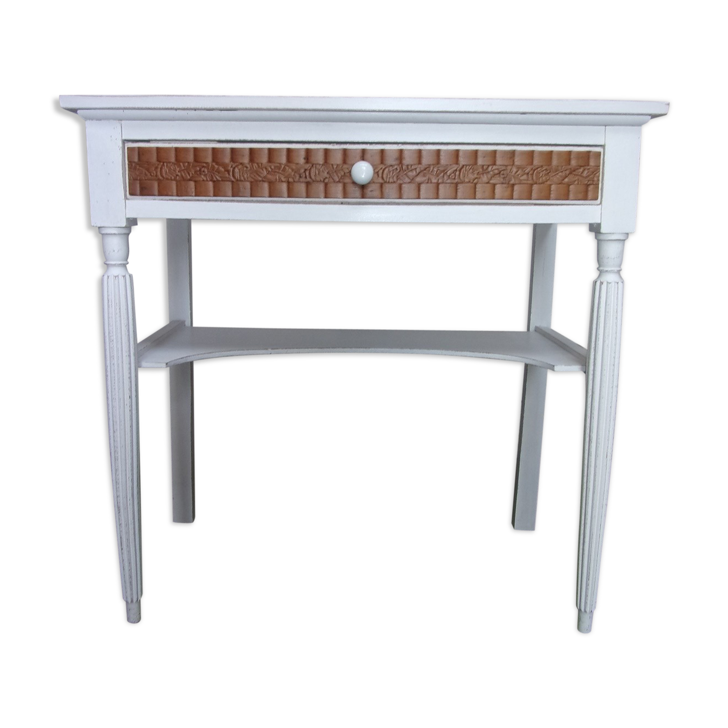 White white chic country style console