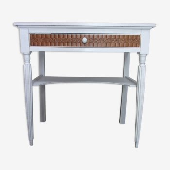 White white chic country style console