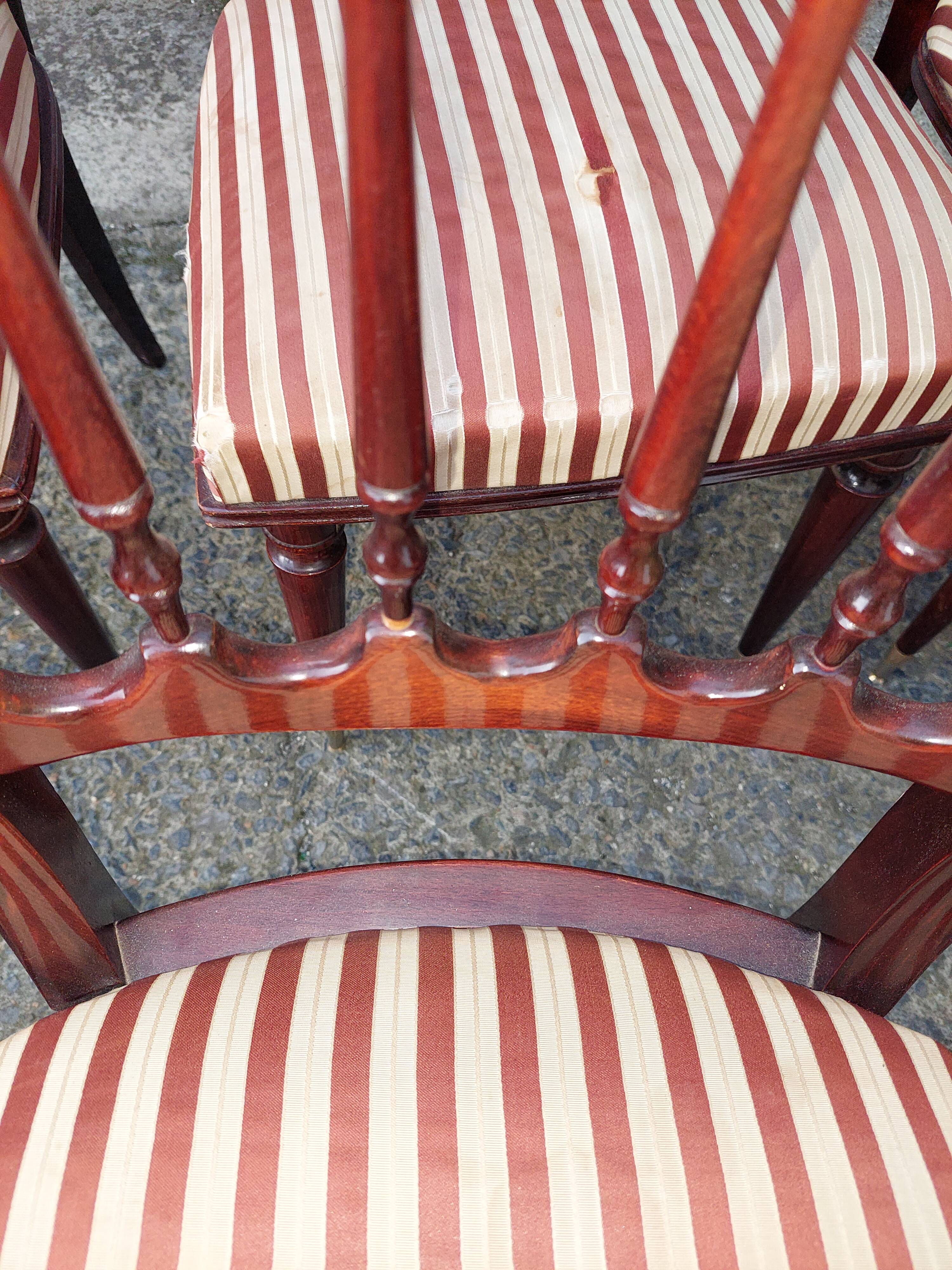 Lot oval table and 6 vintage chairs used