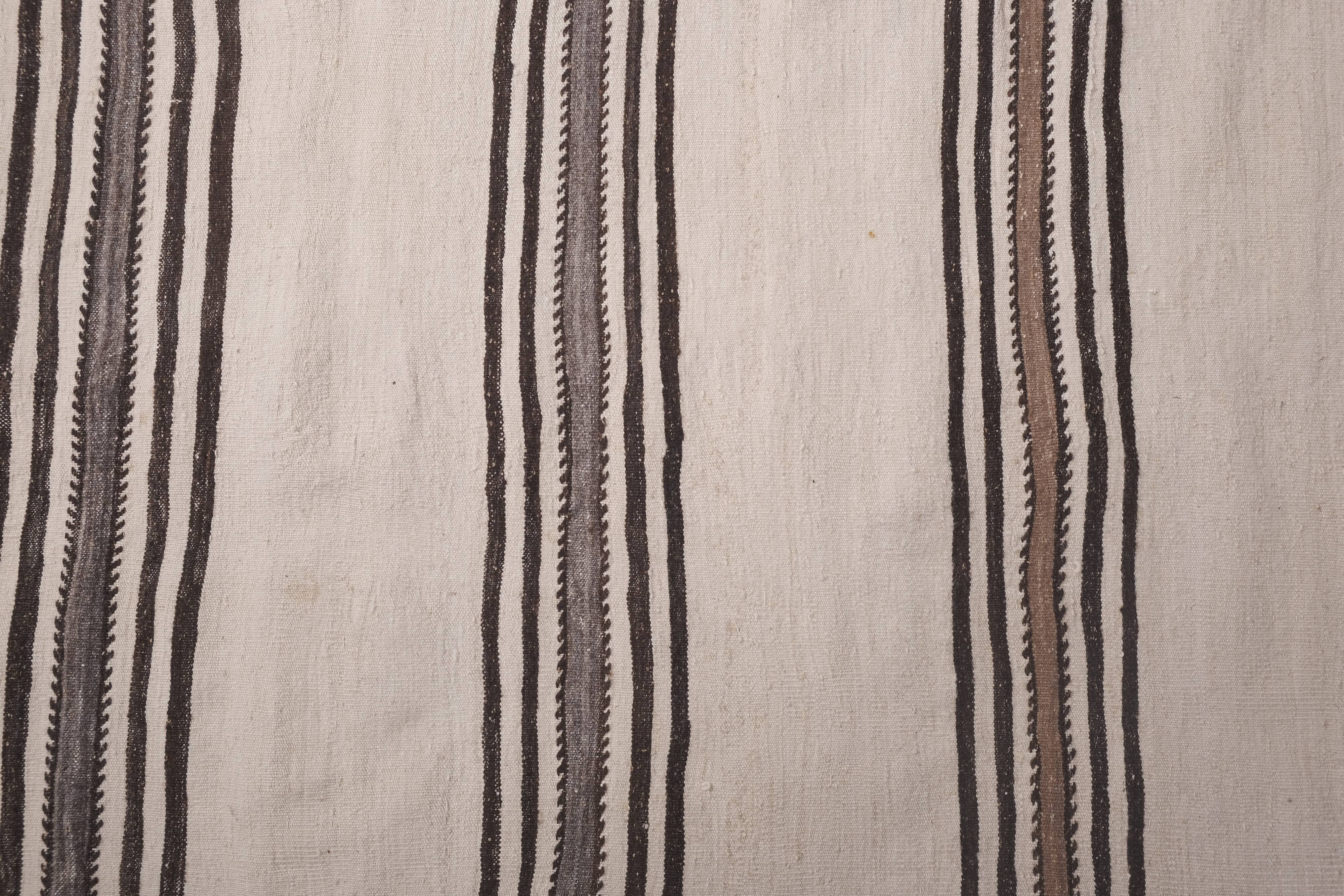 Vintage Turkish rug from Oushak, hand-woven 76x610 cm