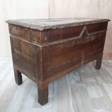 Truly antique 19th-century large oak chest blanket/ treasure chest