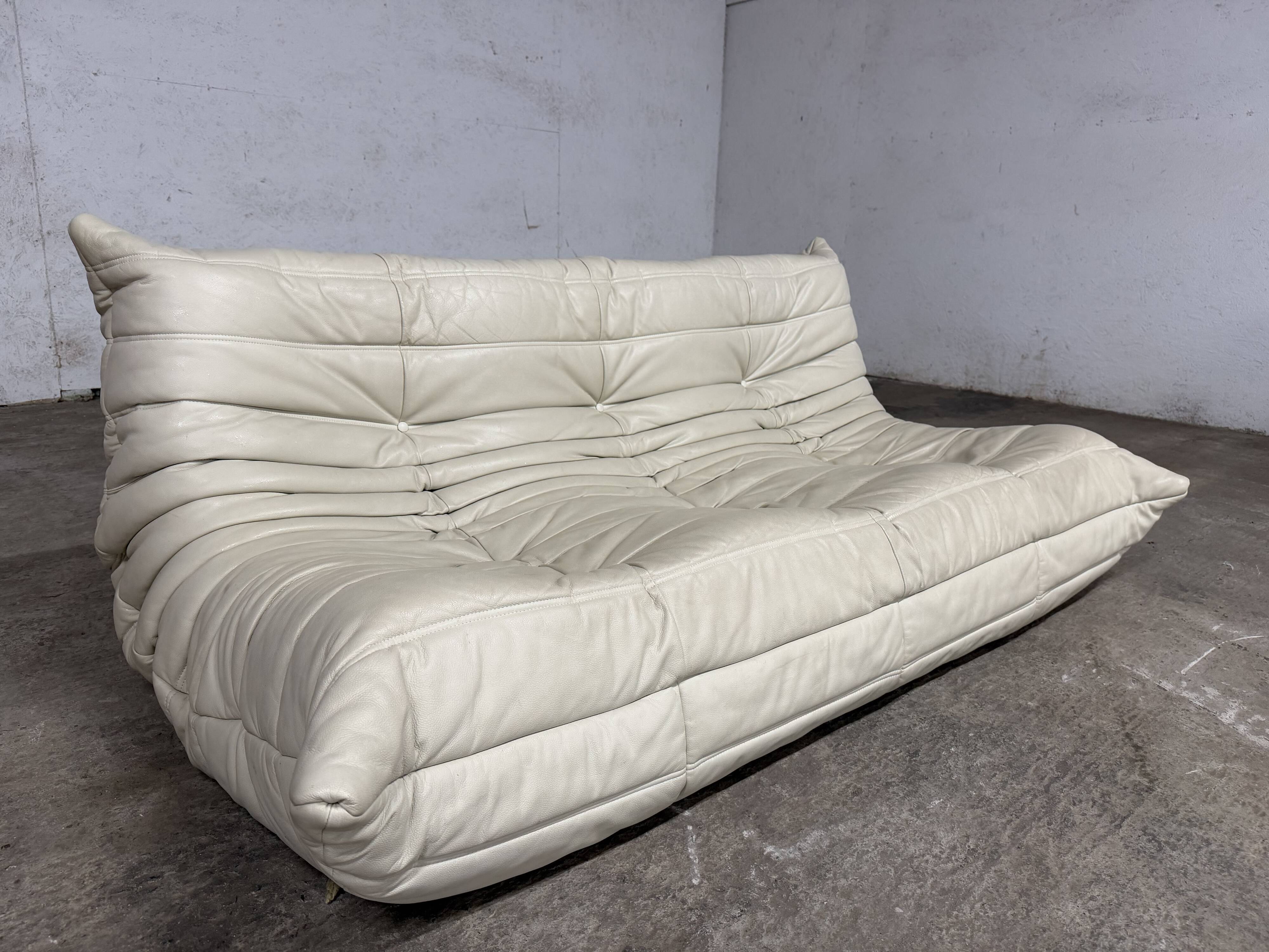 100% authentic ligne roset togo 3-seater beige leather in top condition!