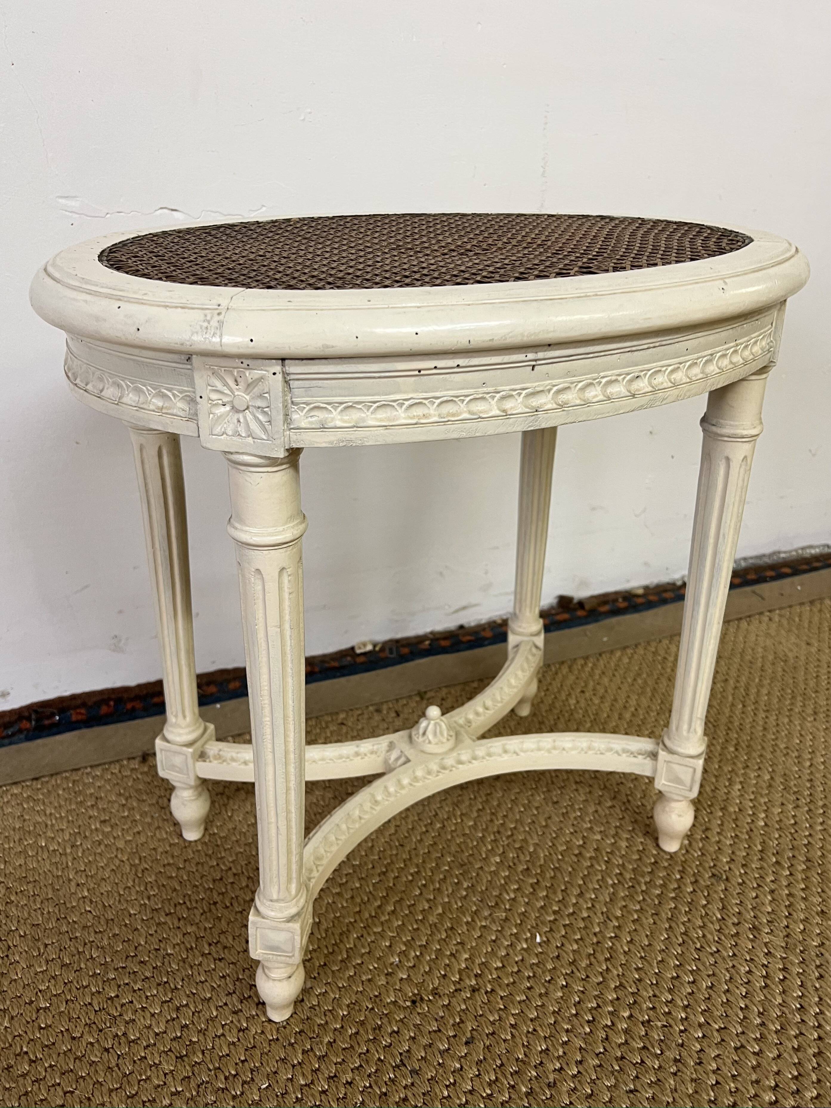 Louis XVI style piano stool / pedestal table