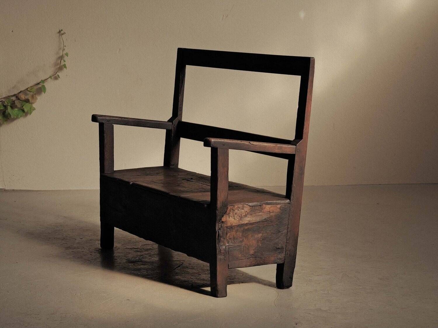 Wooden chest bench from Auvergne, 19th century