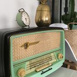 Vintage Sonneclair radio station