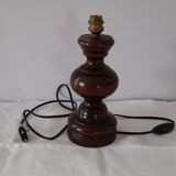 Pied de lampe en bois tourné