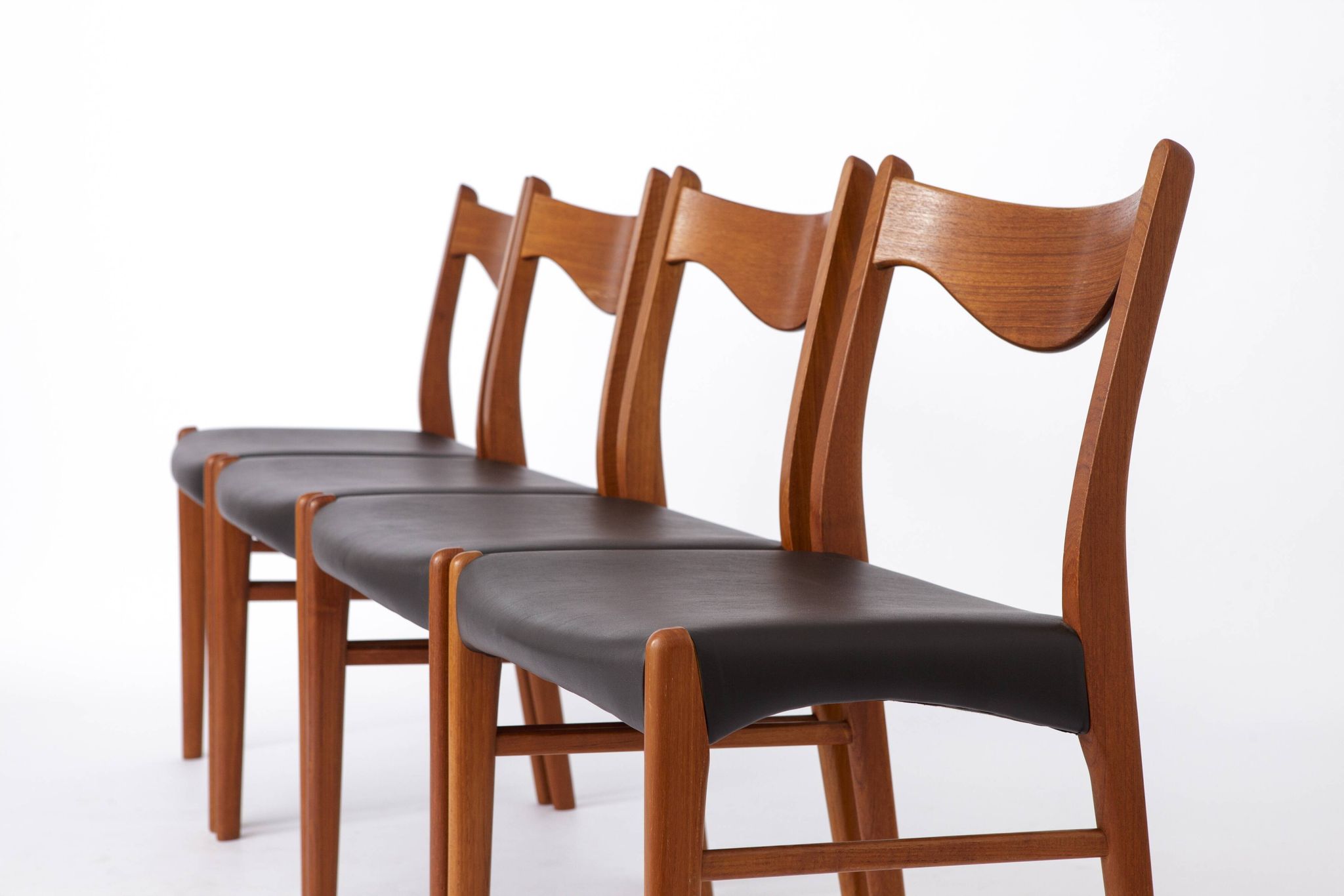 4 Arne Wahl Iversen Mid century teak dining chairs Glyngøre stolefabrik, model GS61