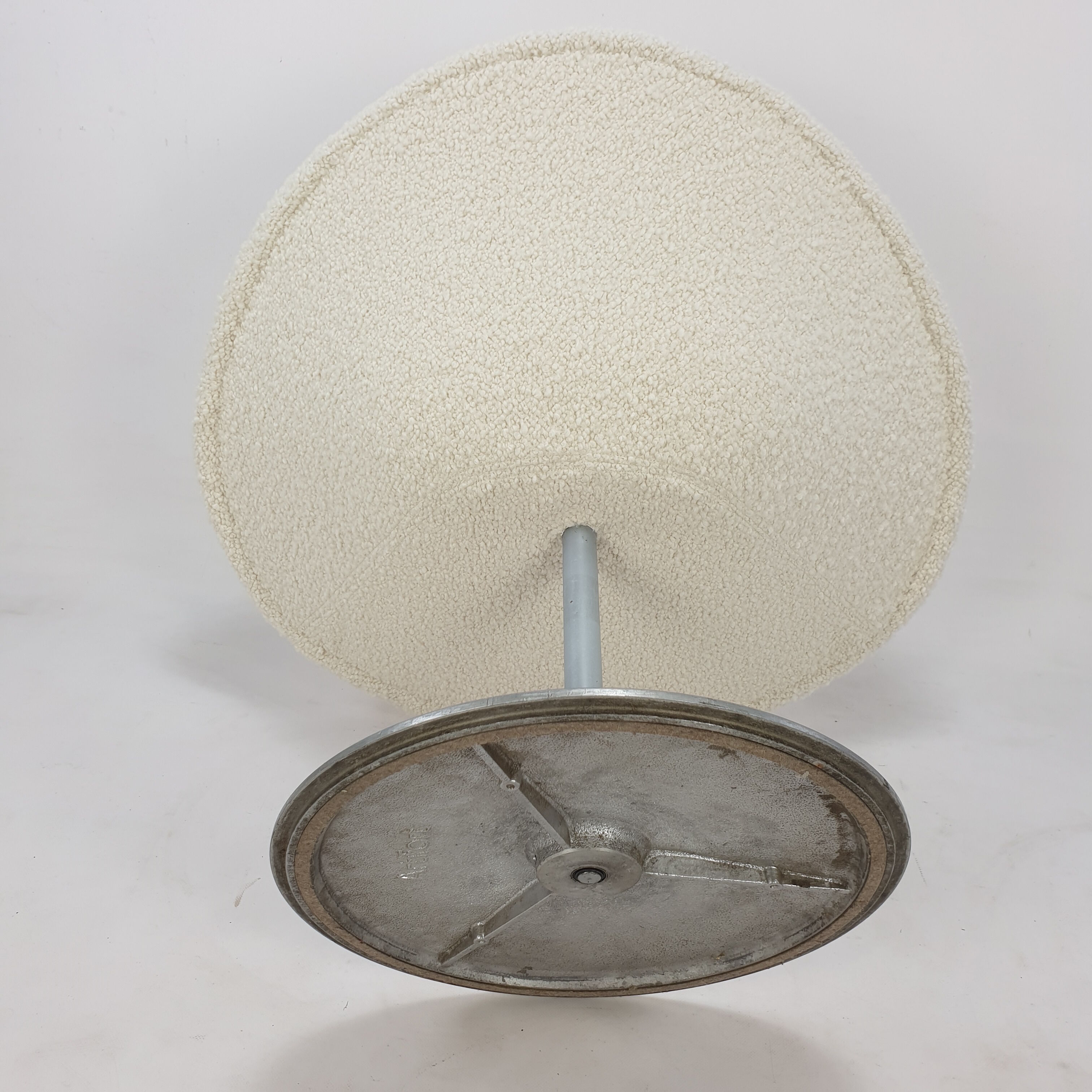 Little Globe Armchair by Pierre Paulin for Artifort, 1980s