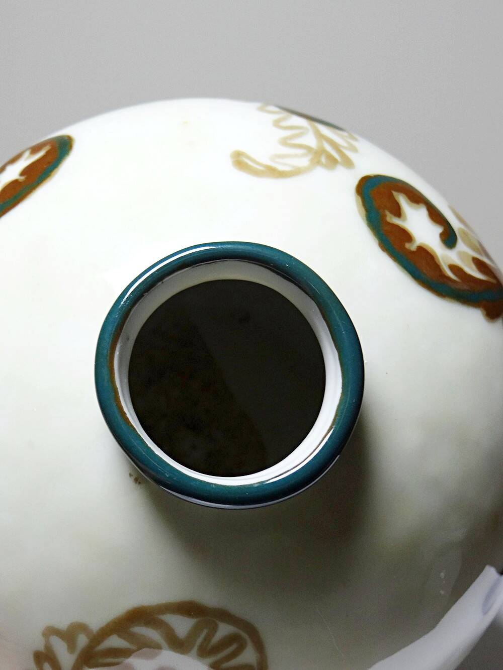 Small porcelain ball vase Tharaud Limoges circa 1920-1940