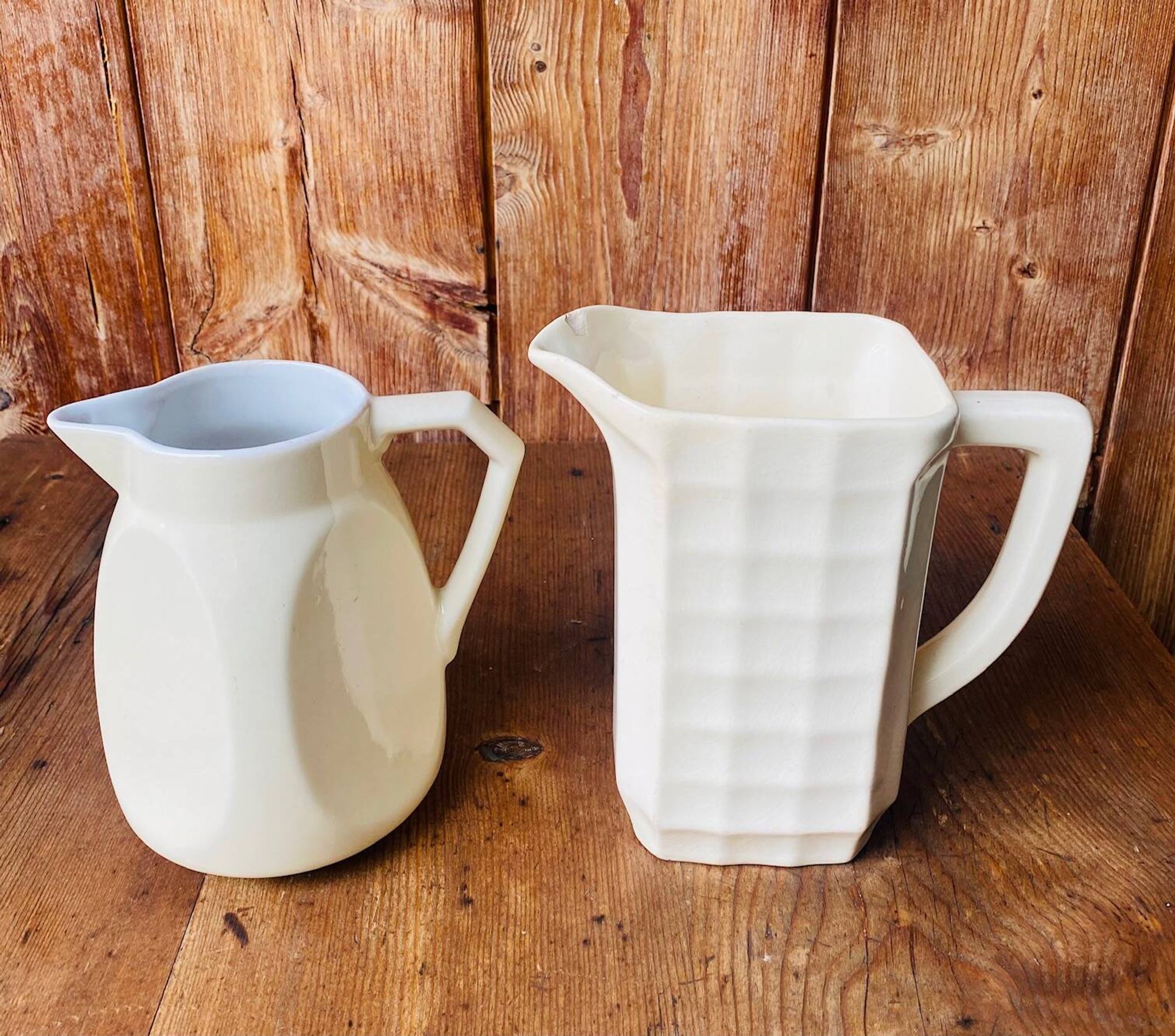 Duo de pichet ancien en céramique années 50.
