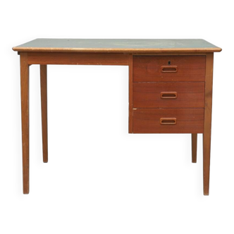 Bureau teck vintage avec rallonge et dessus de couleur suède