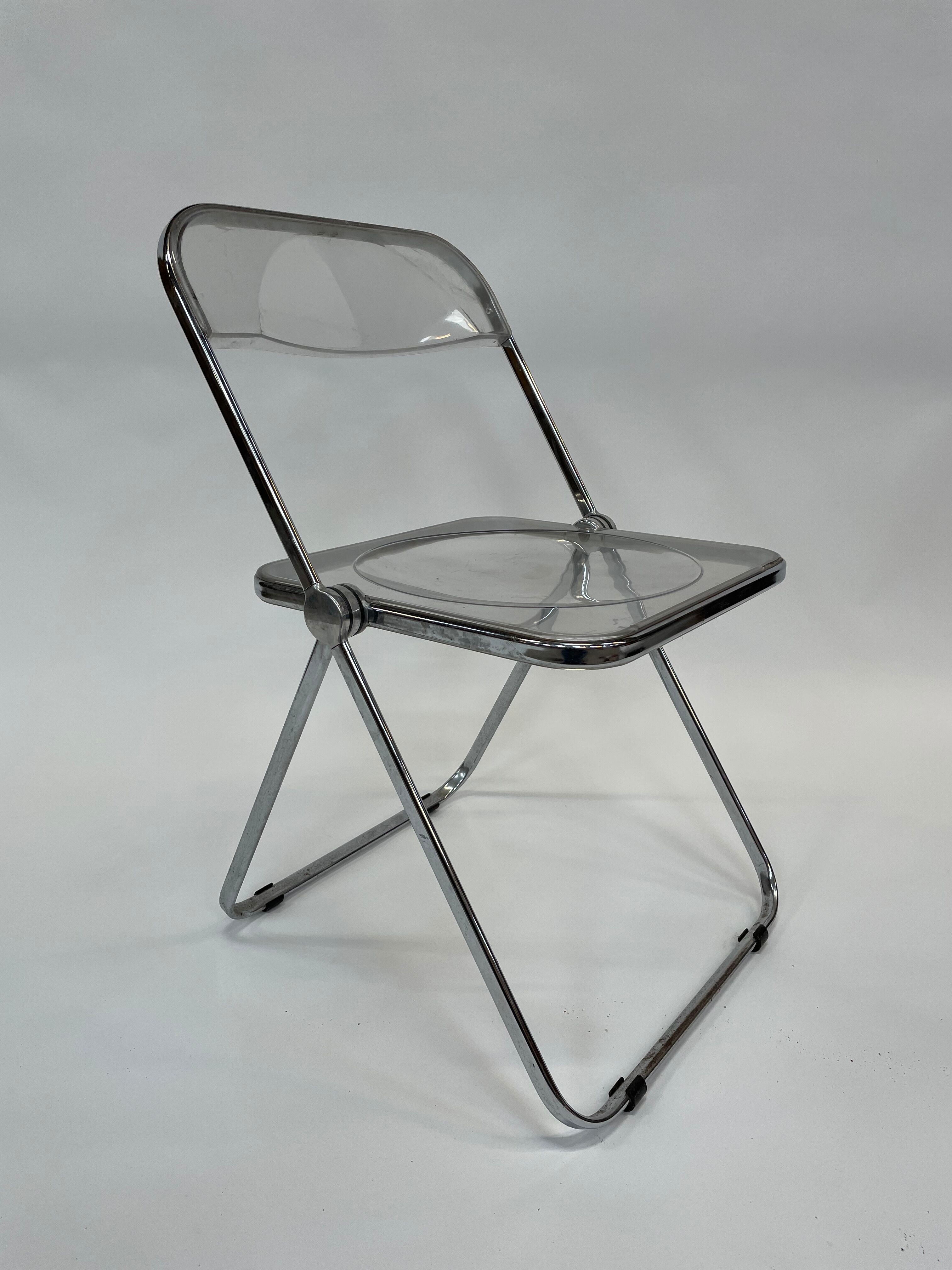 Giancarlo piretti plia lucite folding chairs for castelli