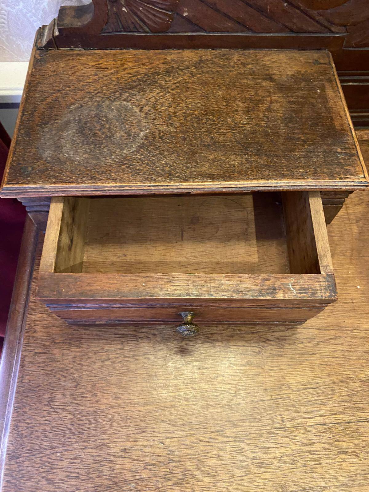 Antique carved wooden dresser – Henri II / neo-Renaissance style
