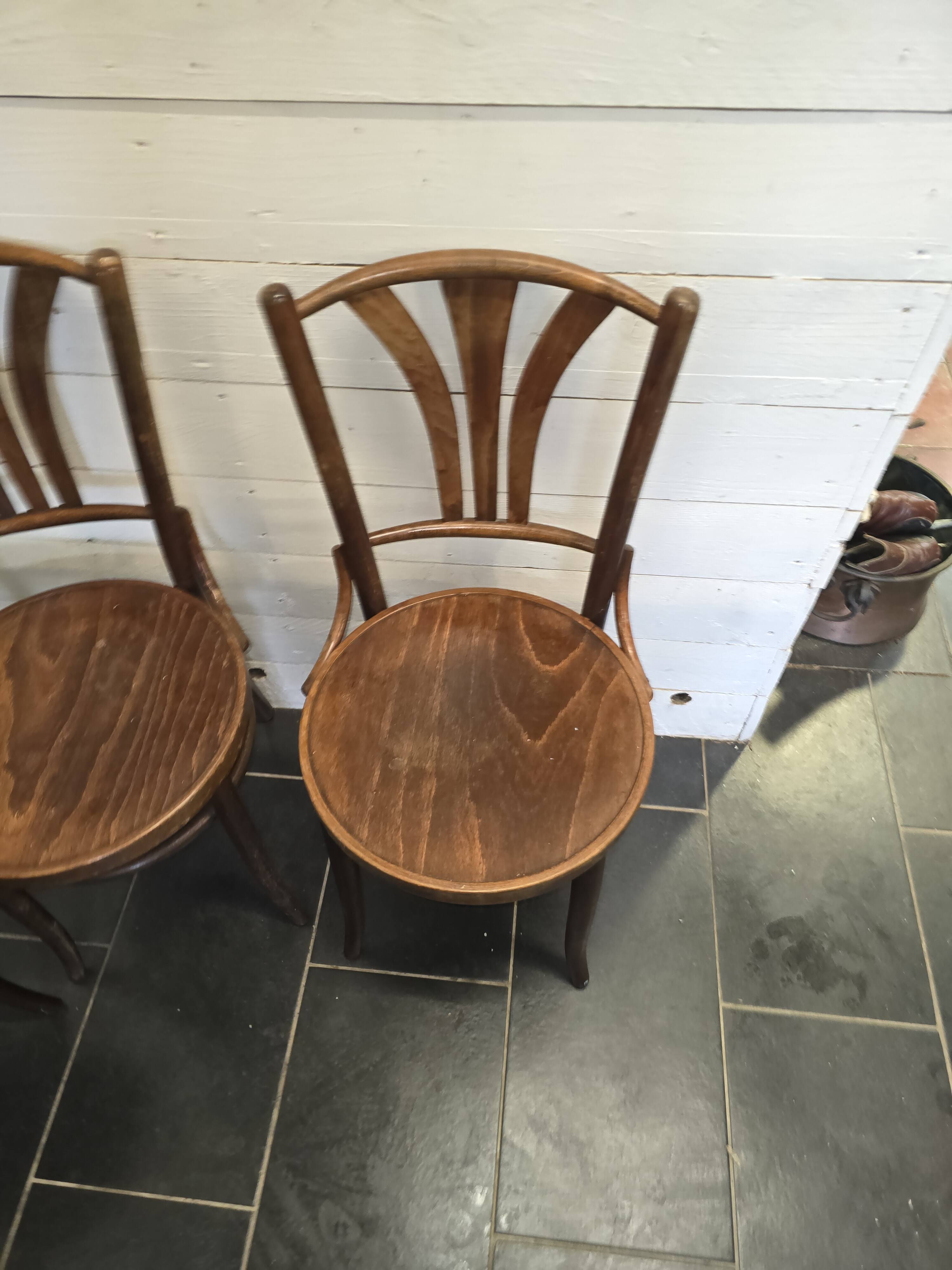 4 bentwood bistro chairs
