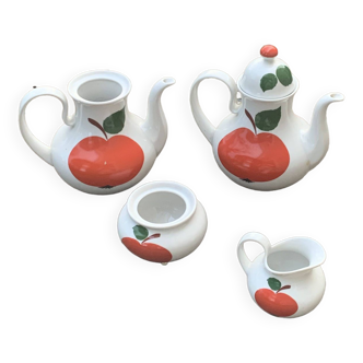 Red apple porcelain coffee service, Patricia model, Lehmann, Weiden, Bavaria